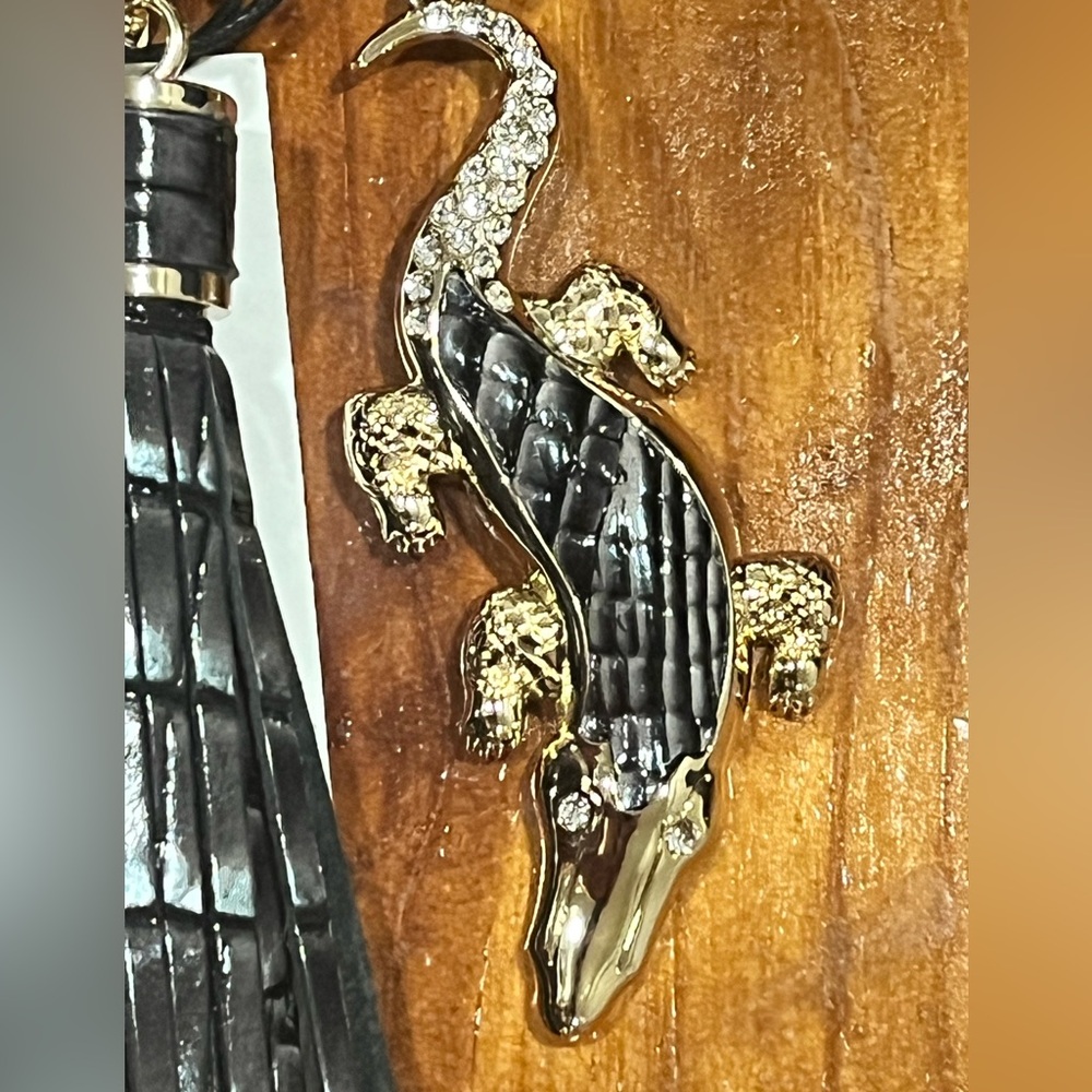 NWT Brahmin CROC CHARM in NOCTURNAL Melbourne Tassel